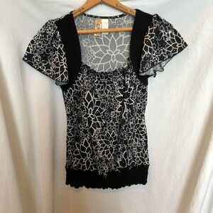 L8ter Short sleeve blouse blk/white star pattern small